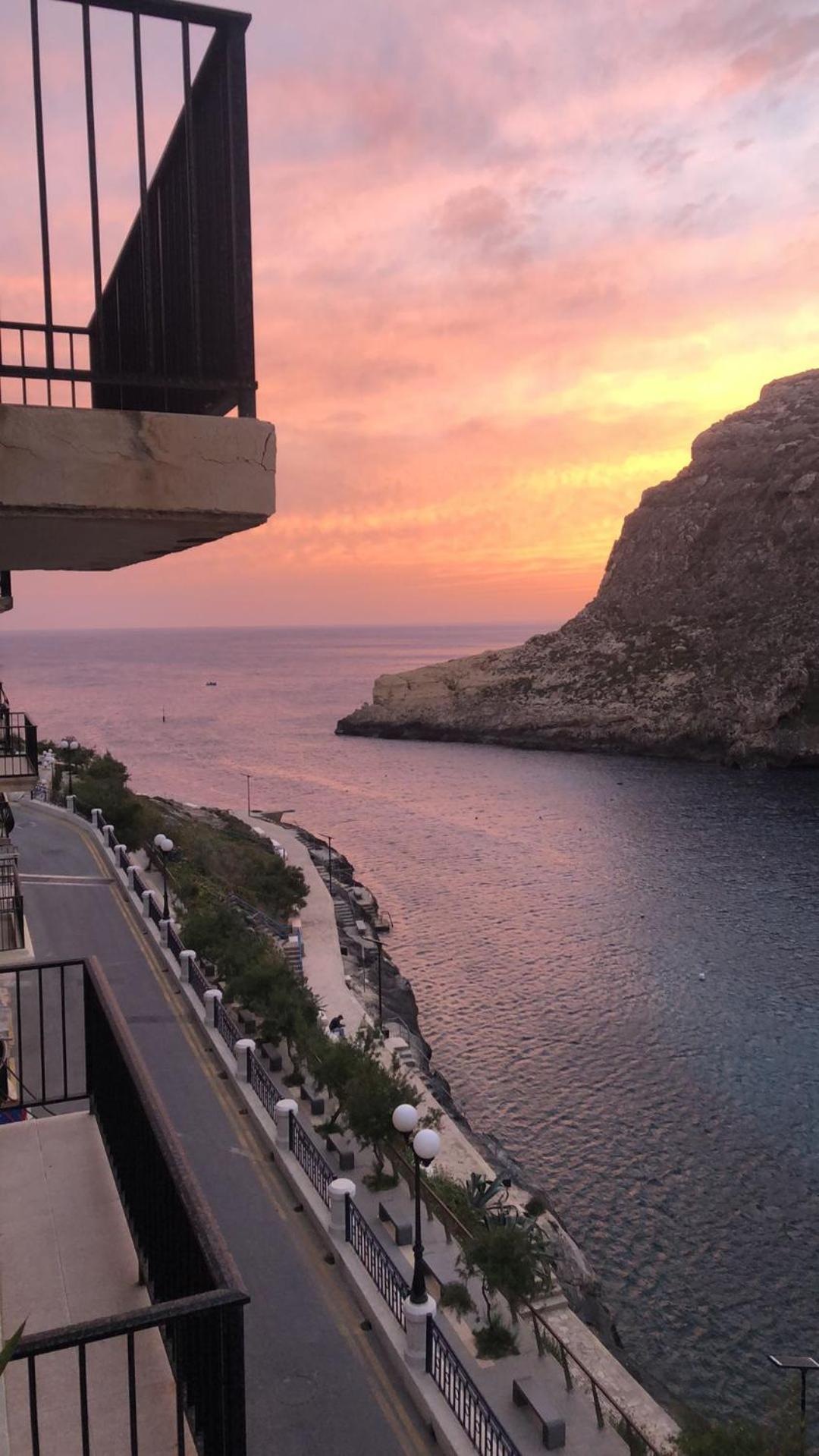 Seafront Apartment With Amazing Sunset View Ксленди Экстерьер фото